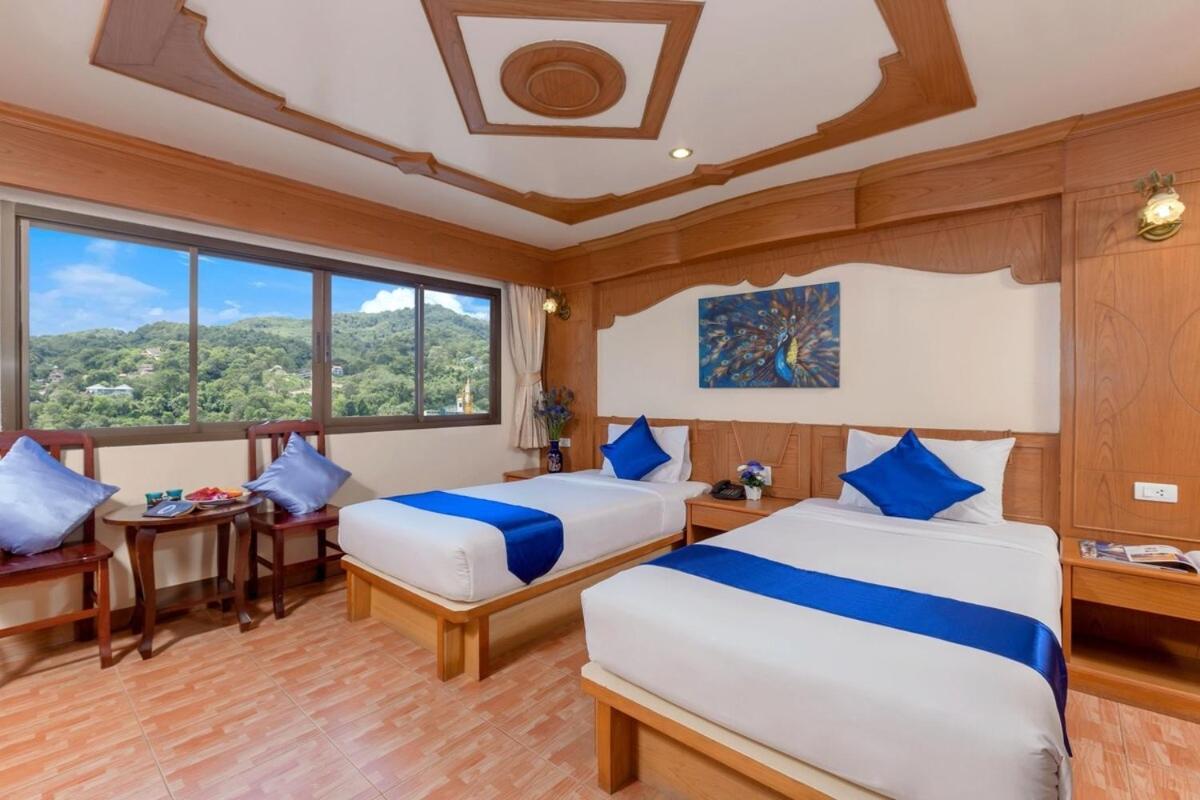 Tiger Complex By Eyg Hotel Patong Bagian luar foto