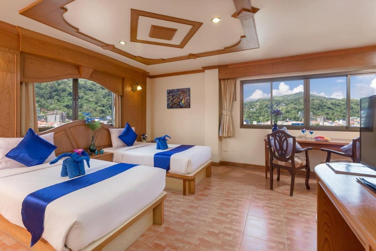 Tiger Complex By Eyg Hotel Patong Bagian luar foto