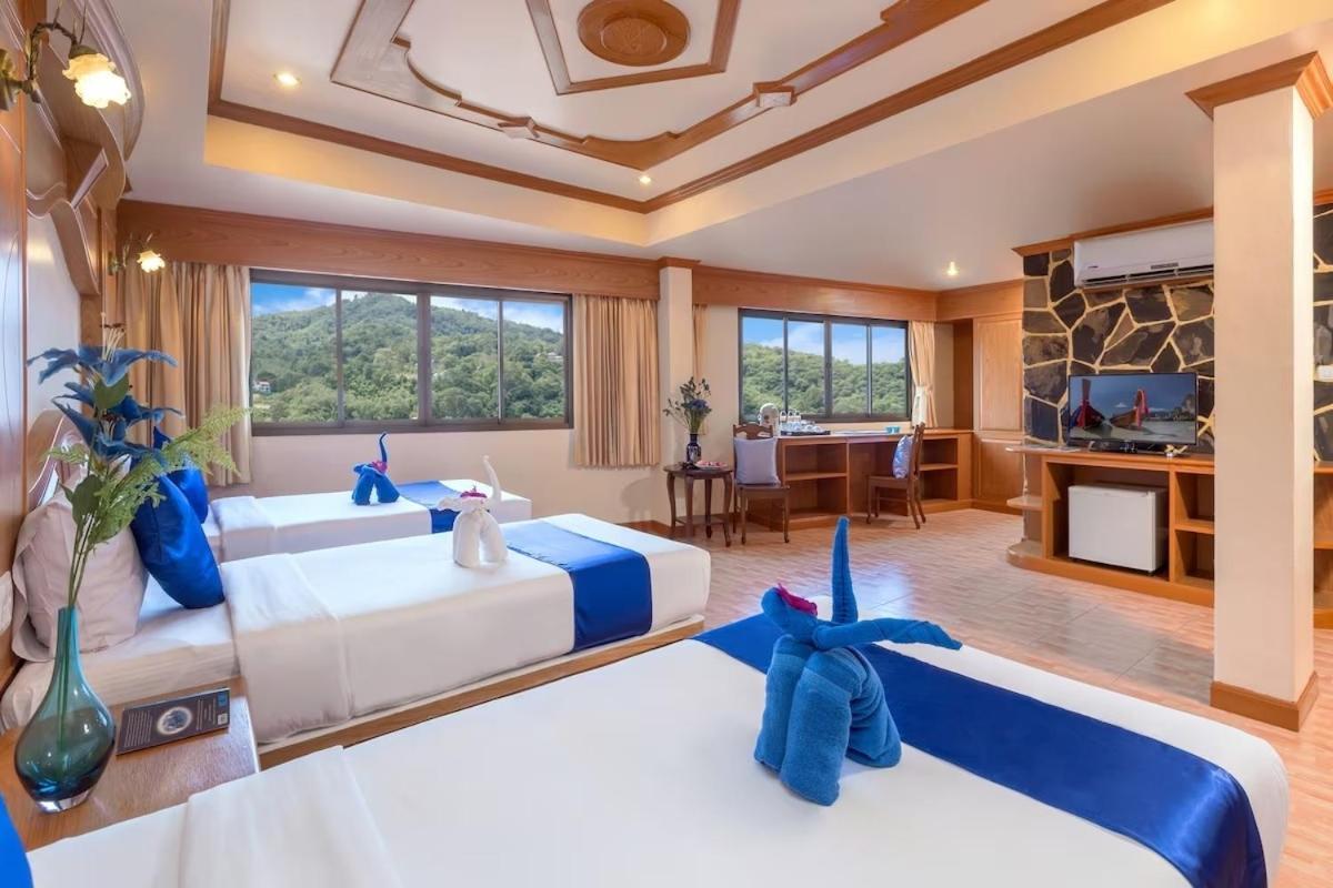 Tiger Complex By Eyg Hotel Patong Bagian luar foto
